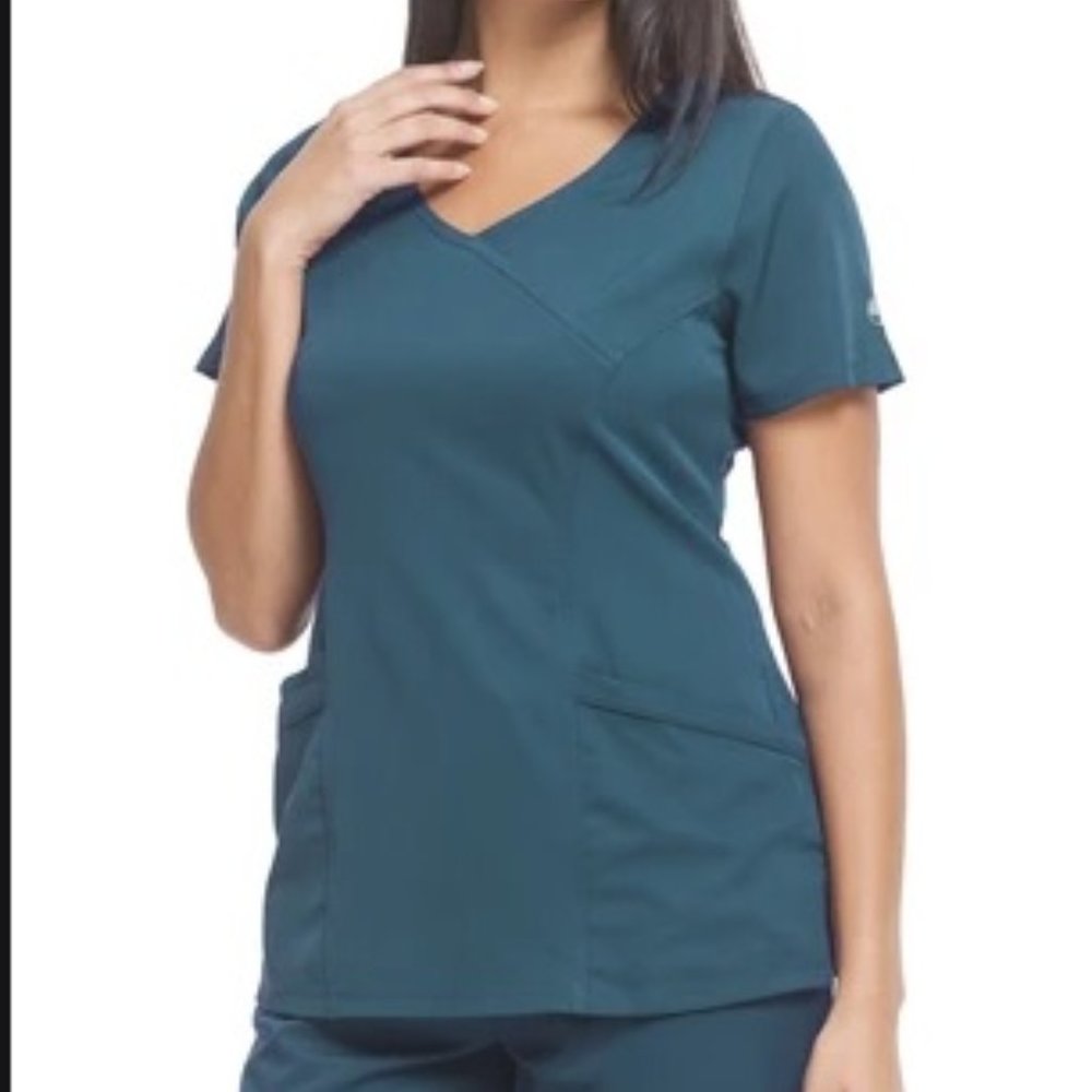 New HH Works 2525 Madison Scrub Top